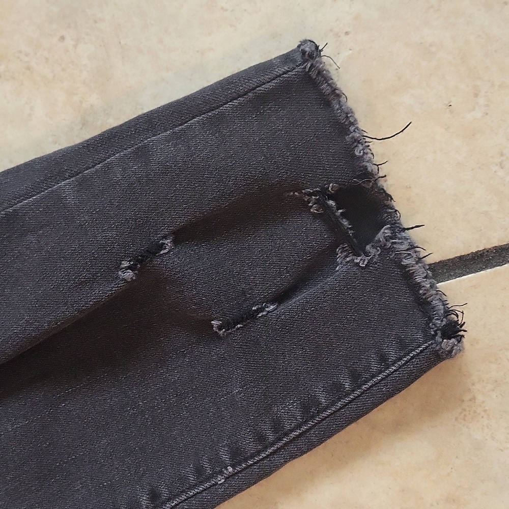 FN Distressed Jeans - Picture 4 of 6